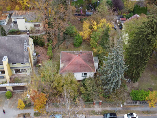 Fantastisches Grundstück im noblen Hermsdorf - sehr ruhige, naturnahe Wohnlage (teilbar ab ca. 450 m²)