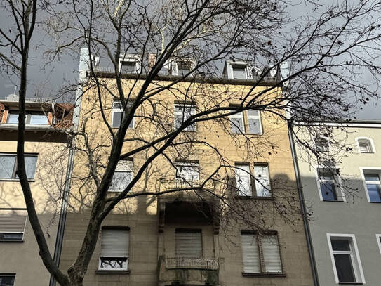 MFH 5 Wohnungen 2 Läden für Investoren direkt in AA-Lage direkt Fußgängerzone Karlsruhe.