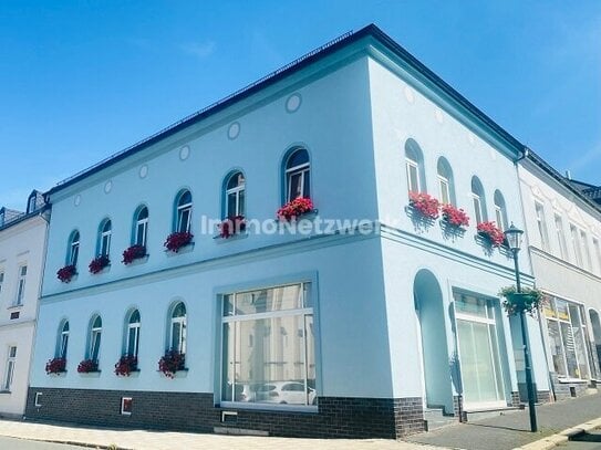 ***Mehrfamilienhaus im Herzen von Oelsnitz - ein Schmuckstück in bester Lage***