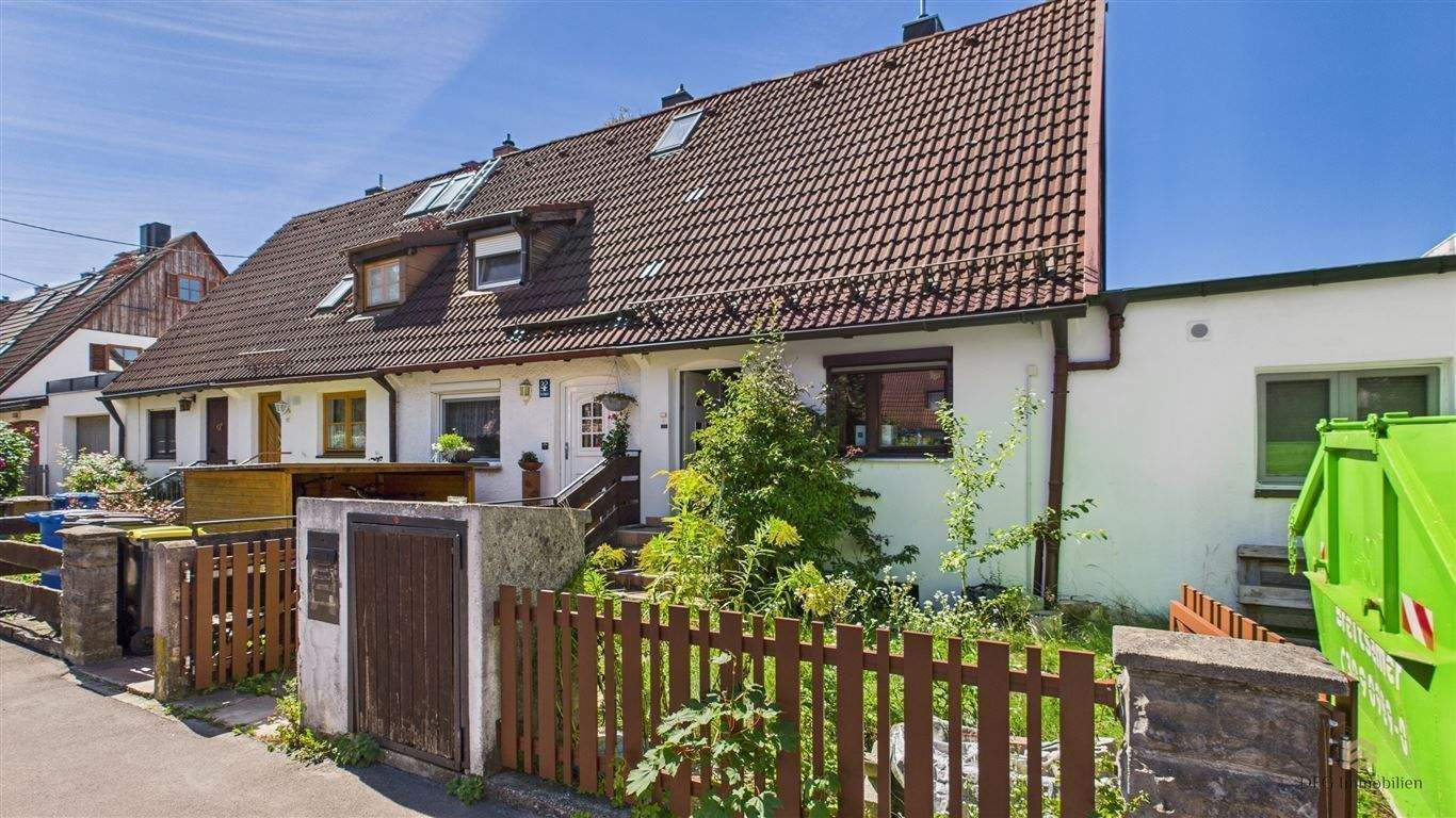 Sanierungsbedürftiges Reiheneckhaus in Bestlage von Allach - mit genehmigter Wohnraumerweiterung