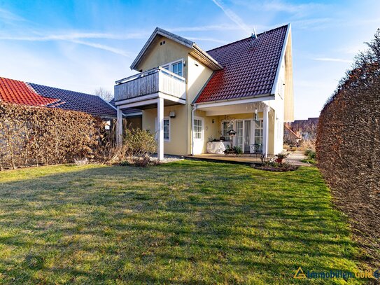 Zweifamilienwohnhaus mit Carportanlage in ruhiger Lage in Gachenbach