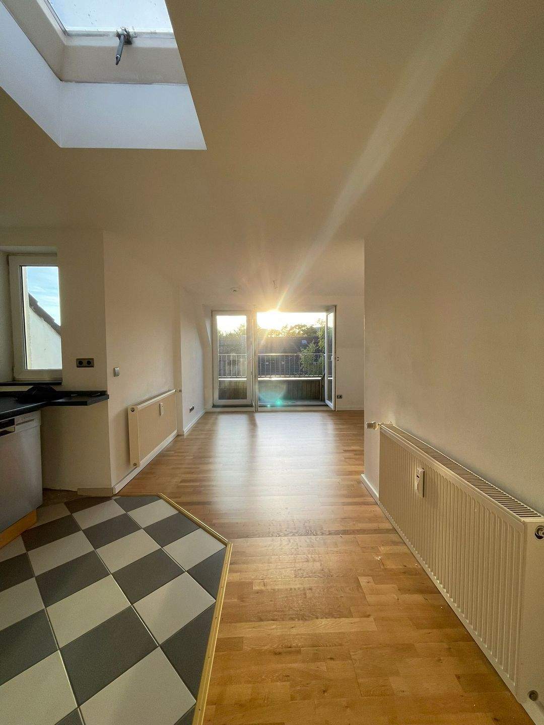 ohne Provision - sonnig, hell, Dachgeschoss