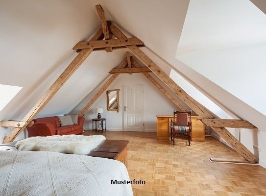 Wohnung im DG mit Dachterrasse und Stellplatz