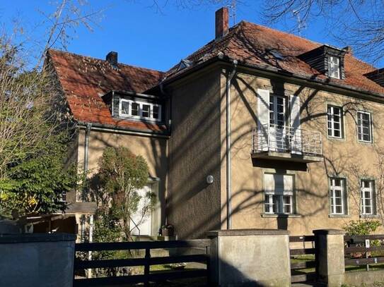 Imposante Doppelhaushälfte aus den 1920er Jahren in absoluter Bestlage von Zehlendorf - Bezugsfrei!