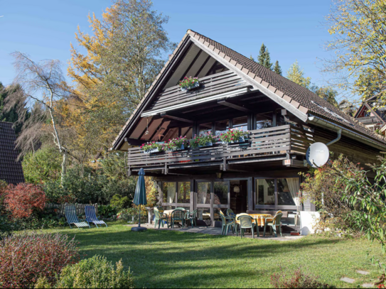 Ruhiges, sonniges, stilvolles Ferienhaus im Chiemgau - Südlage inmitten der Natur