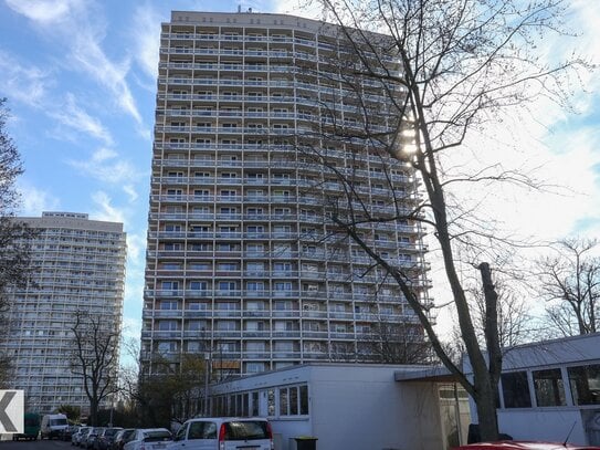 Schöne Drei-Zimmer-Wohnung mit Balkon und grandiosem Blick über die Pfalz