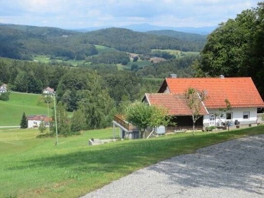 Einfamilienhaus in ruhiger Alleinlage mit traumhafter Aussicht im Dreiburgenland im Bayerischen Wald