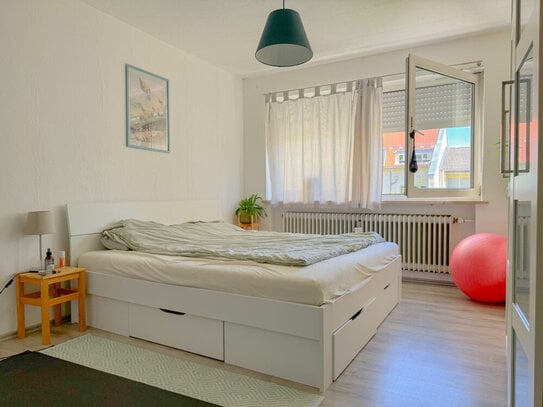 ** Gelegenheit ** vermietete 2-Zimmer-Wohnung mit TG-Stellplatz in ruhiger Lage von Berg-am-Laim **