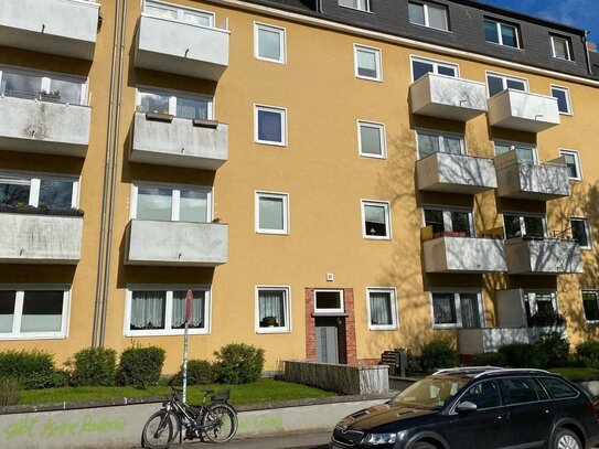 vermietete Eigentumswohnung mit Balkon im Hansaviertel