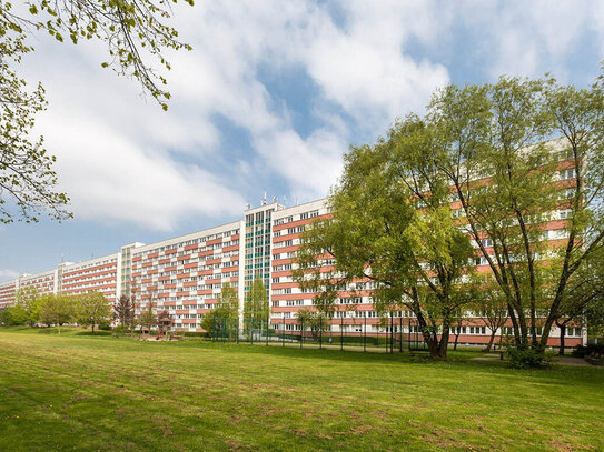 Seniorenfreundliche 2-Raum-Wohnung mit Balkon und Aufzug in Probstheida