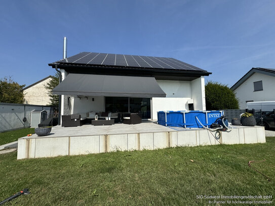 Verwirklichen Sie ihren Traum eines schönen soliden Eigenheim mit Garten und Garage...