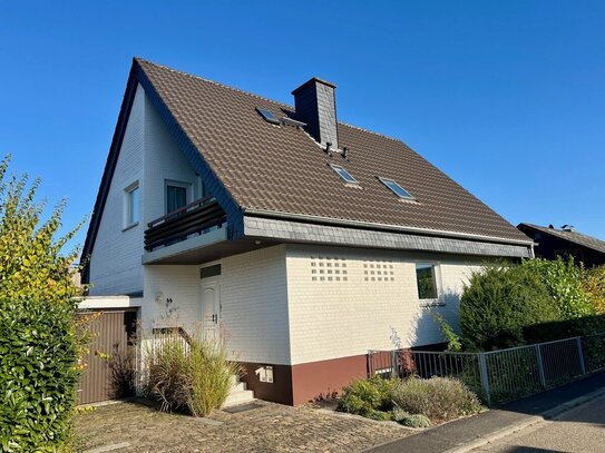 Wohnen mit Blick Einfamilienhaus in beliebter und ruhiger Halbhöhenlage