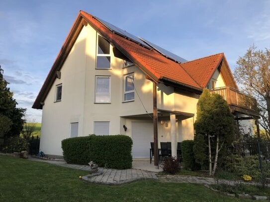 Einziehen - Wohlfühlen - Genießen // Renovierte 3 Zimmer-Wohnung - möbliert