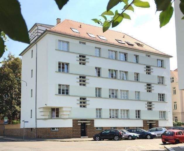 Leipzig! Bezugsfrei! Schöne, helle 2-Zimmerwohnung an Selbstnutzer zu verkaufen, mit großem Balkon und Tageslichtbad!