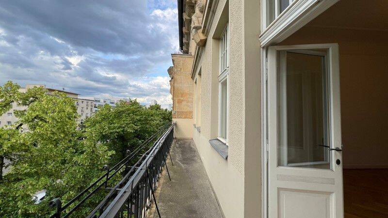 Traumhafter Stuckaltbau. - Foto 1