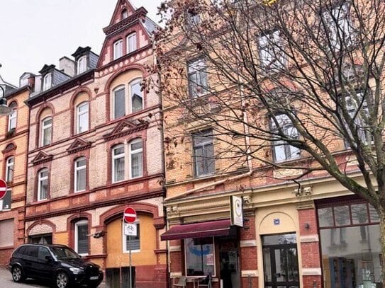 4-Zimmer Wohnung mit Balkon, Dachterrasse und Tiefgaragenstellplätze in Wiesbaden-Mitte