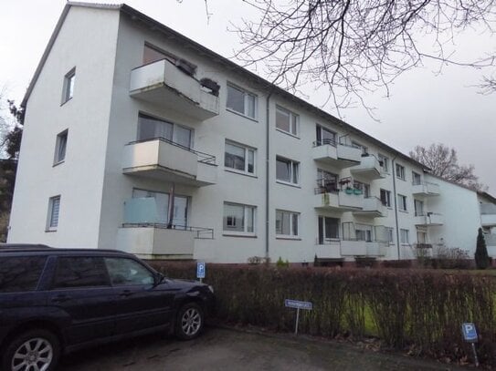 Top gepflegte 2,5 Zimmer EG- Wohnung mit Südbalkon in ruhiger Lage von Norderstedt-Garstedt zu vermieten!!!