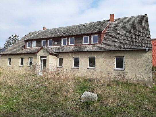 zwei Häuser, sanierungsbedürftig 10 km bis zur Insel Usedom