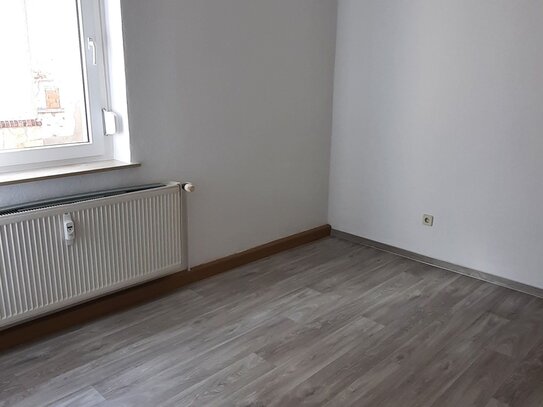 Neu sanierte 2 Raumwohnung im Erdgeschoß