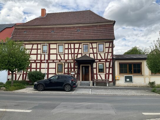 PREISANPASSUNG - Historisches Wohn- und ehemaliges Gasthaus mit großem Potenzial in Kleineibstadt