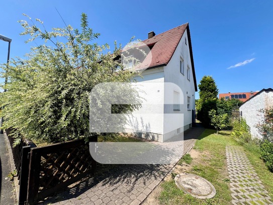 gediegene Wohnlage nahe dem Dechsendorfer Weiher...ZFH mit sonnigem Grundstück in Dechsendorf