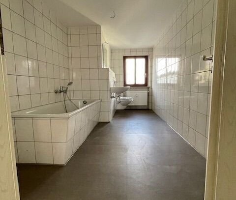 südliche Innenstadt / frisch renovierte 2 Zimmer Wohnung!