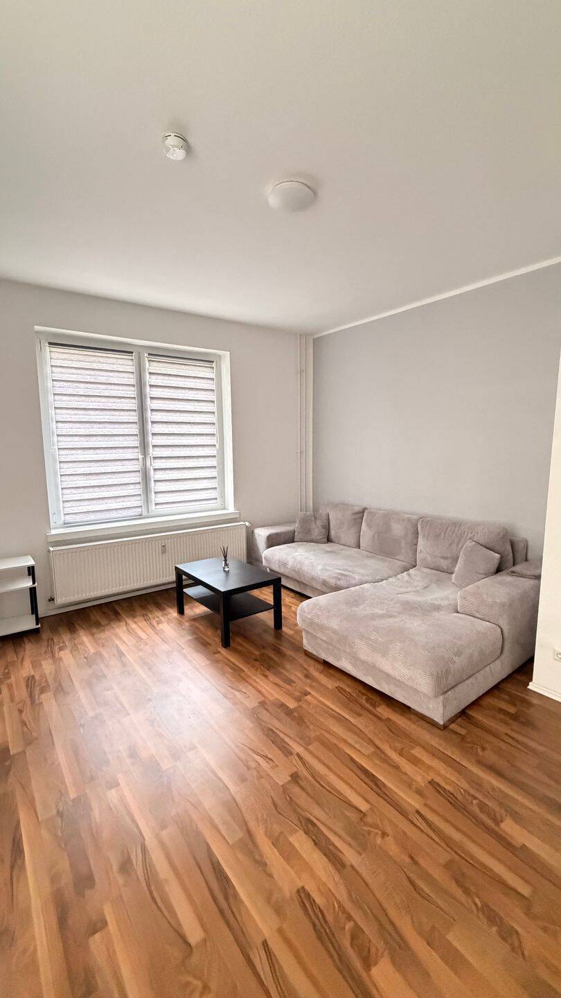 Möblierte 2-Zimmer-Wohnung zum 01.08.2026 in Berlin-Schöneweide – nahe Treptower Park & Bahnhof Baumschulenweg - Foto 1