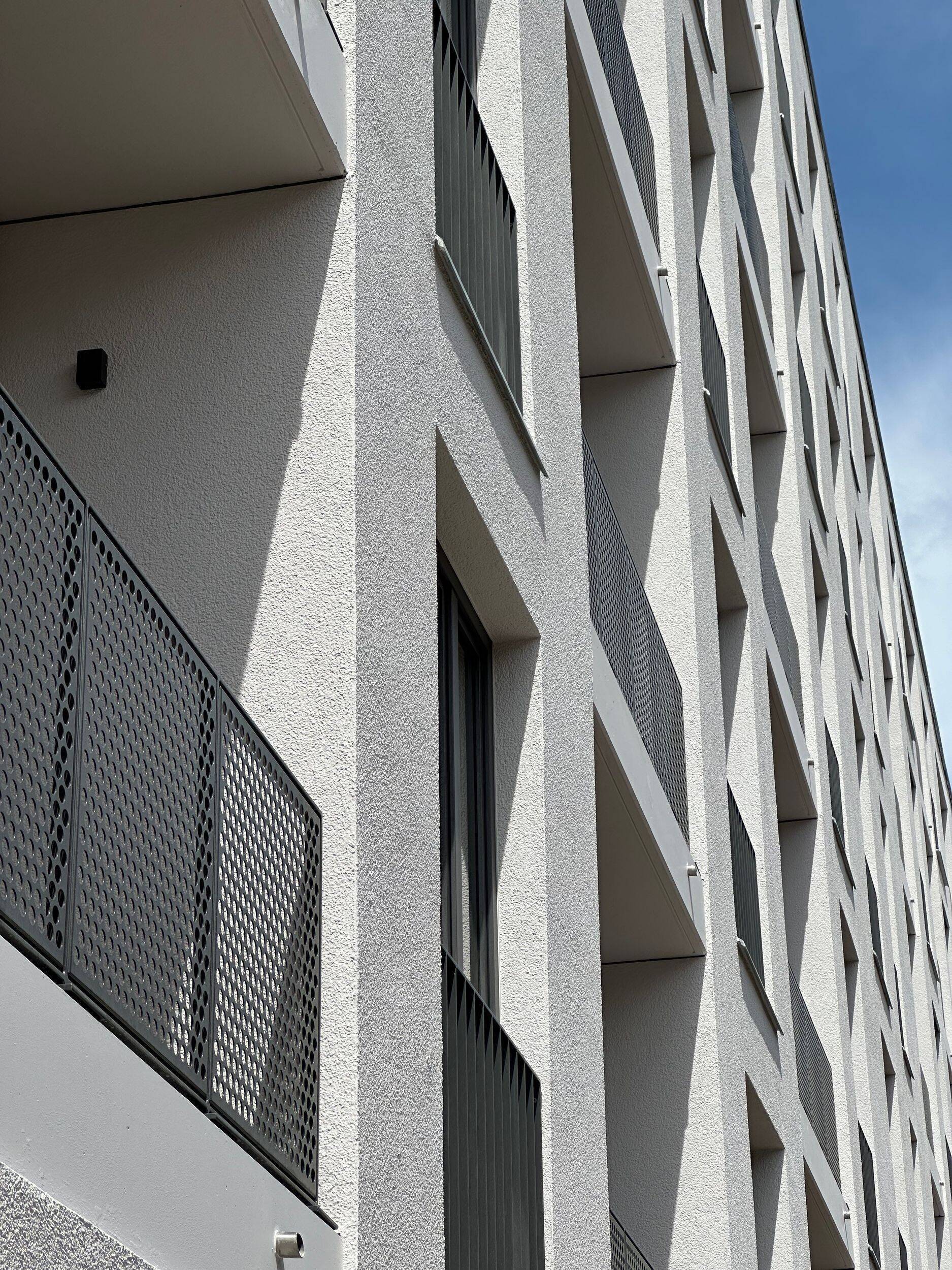Wunderschöne 2-Zi.-Whg. mit Loggia & hochwertiger EBK - Foto 1