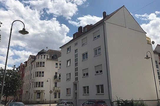 Ihr neues Zuhause! 2 Zimmer mit Balkon und Blick auf den Dom