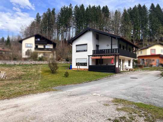 Einfamilienhaus mit weiterem Baugrundstück in Siegsdorf