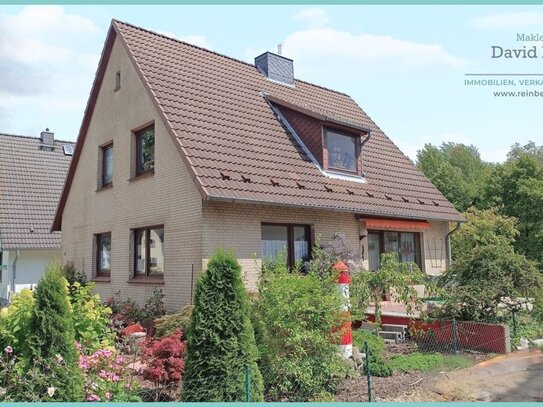 günstige Erbpacht, Lübeck-St. Lorenz, 5 Zimmer EFH mit Garten, Garage, Kamin & Vollkeller