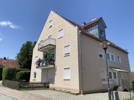 GIS IMMOBILIEN - 2-ZKB, Erdgeschoss mit Garten und Terrasse