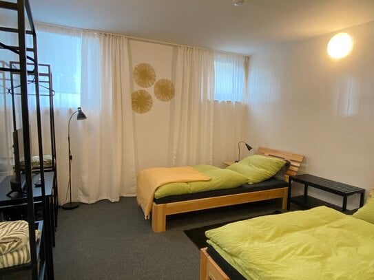 3-Zimmerwohnung mit 3xTV, Internet Wlan, Küche, Bad/WC, Waschmaschine für bis zu 5 Personen möbliert