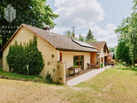 Ein Haus viele Möglichkeiten! Ein- oder Zweifamilienhaus in schöner Lage mit großem Grundstück in Hanglage