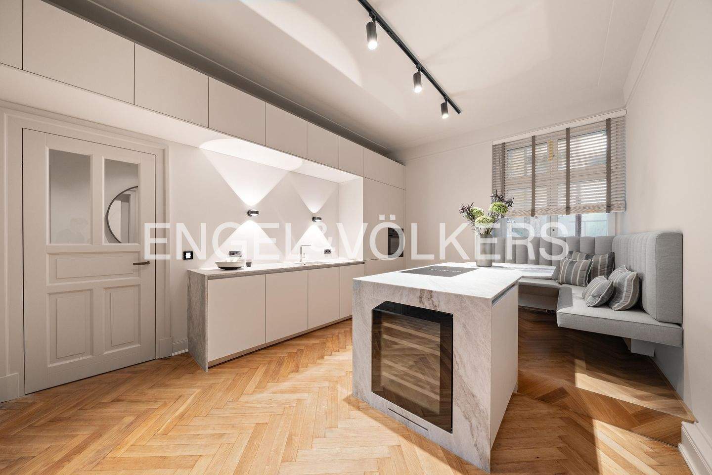 Modernisierte Altbauwohnungen inkl. Gemeinschaftseigentum!