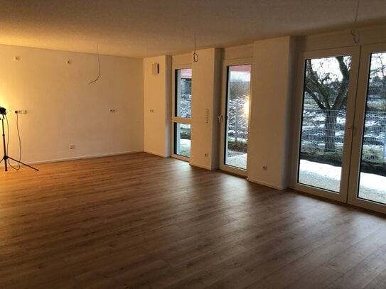 3 Zimmer Wohnung, ideale Innenstadtlage in 90518 Altdorf, 1.OG, Balkon, sonnig, Neubaustandard, Nichtraucher, keine Hau…