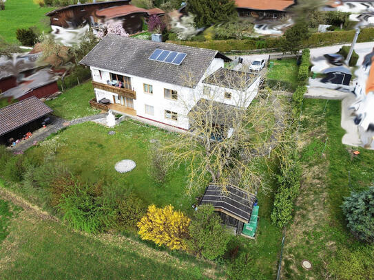 Hanghaus mit traumhaften Ausblick und großem Garten!