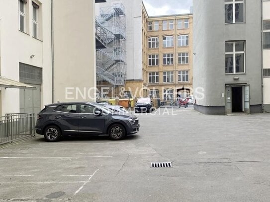 Einheiten im geschichtsträchtigen Bürohaus am Moritzplatz suchen neuen Mieter