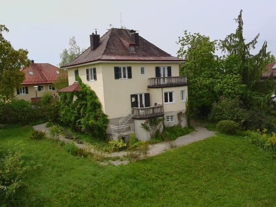 Wohnen mit Stil! Sanierungsbedürftige Villa in Bestlage von Traunstein - Wartberghöhe