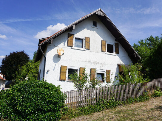 Kleines Grundstück mit Aussicht auf mehr! - Baufälliges Haus mit optional mehr Grund in Mistelgau/OT