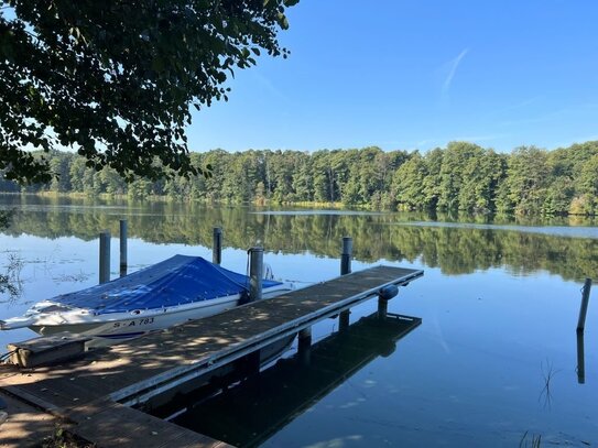 ***Idyllisches Wassergrundstück am Möllensee***