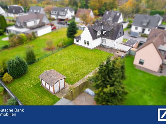 Freistehendes Einfamilienhaus auf großem Grundstück in guter Lage zu verkaufen