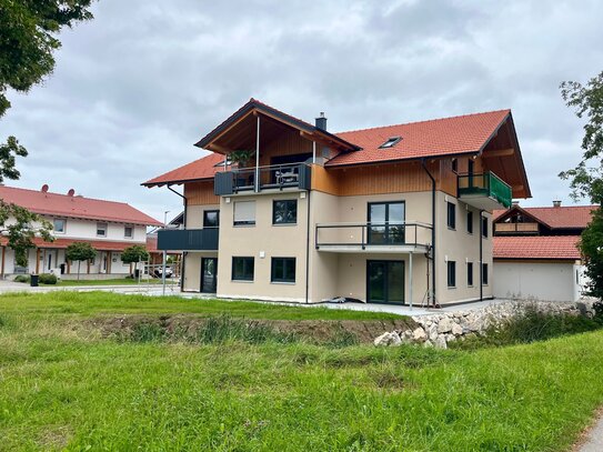 Neubau - drei Zimmer Obergeschosswohnung - Übersee/Feldwies - zur Miete