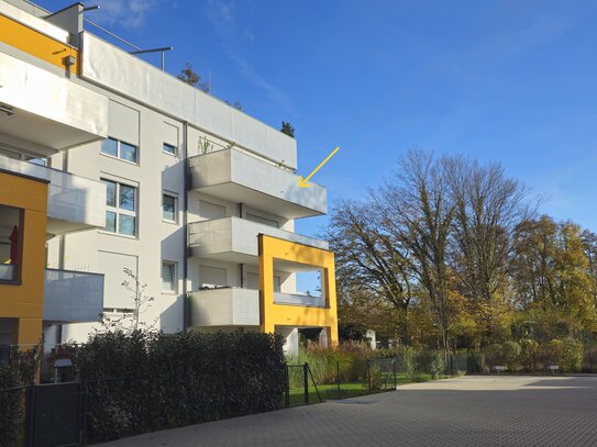 Neuwertige 3-Zimmer-Wohnung (3. OG) mit großem S/W Balkon