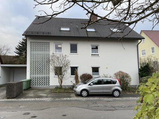 Topgepflegte 3-Zimmer Wohnung im 3-FH in Kleinschwarzenlohe