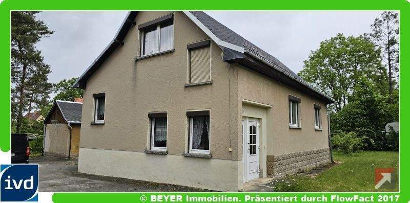 Entwicklungspotenzial im Grünen - Großes Grundstück mit Einfamilienhaus