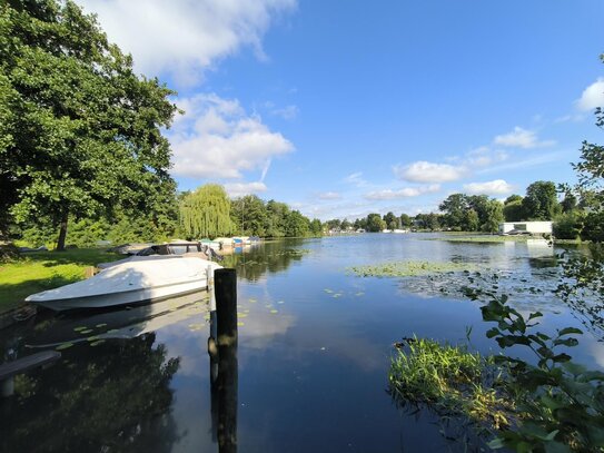 Früh mit den Stand-Up Paddle auf den Müggelsee.