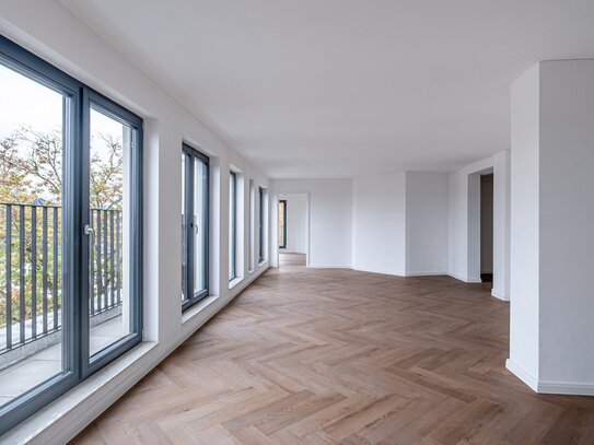 Exklusive 4-Zimmer-Dachgeschosswohnung mit weitläufiger Dachterrasse und Blick über die Dächer Berlins