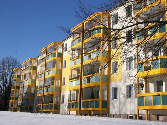 Verlängern Sie Ihre Freiluftsaison! 2 Zimmer mit verglastem Balkon