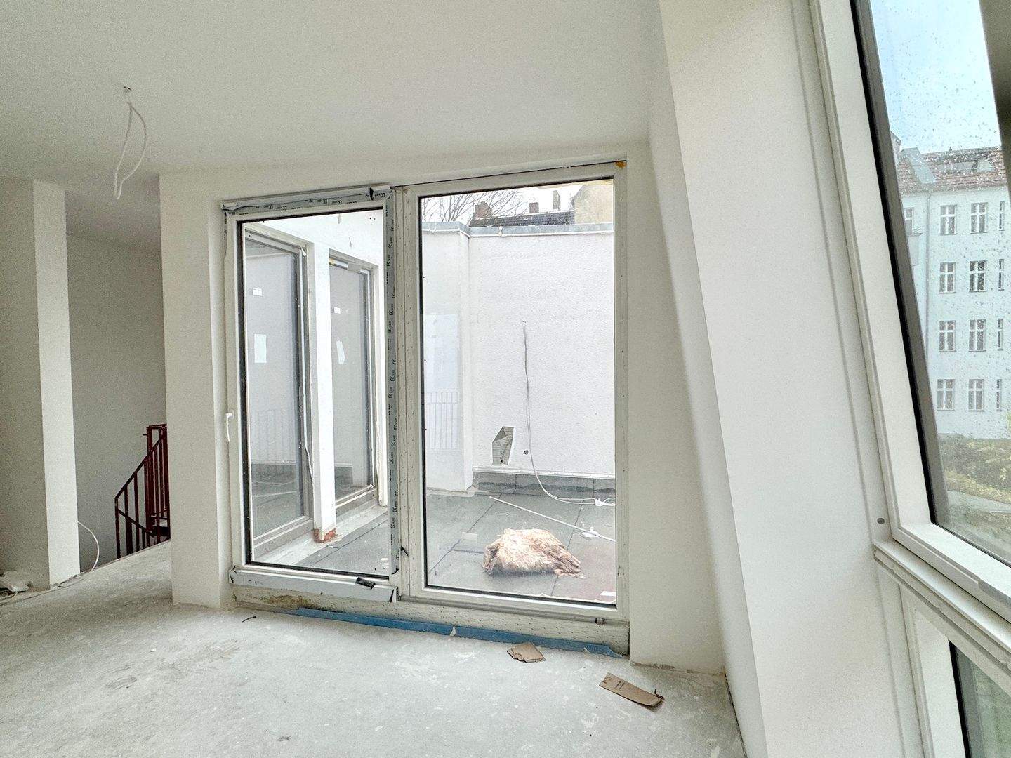 Erstbezug: Stadthaus mit Terrassen und Garten - Photo 1